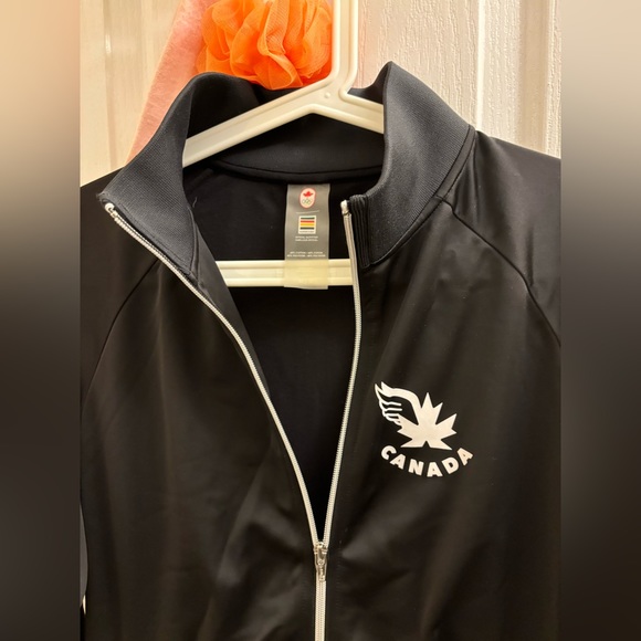 Hudson’s Bay Canada Sports Jacket - Picture 3 of 5